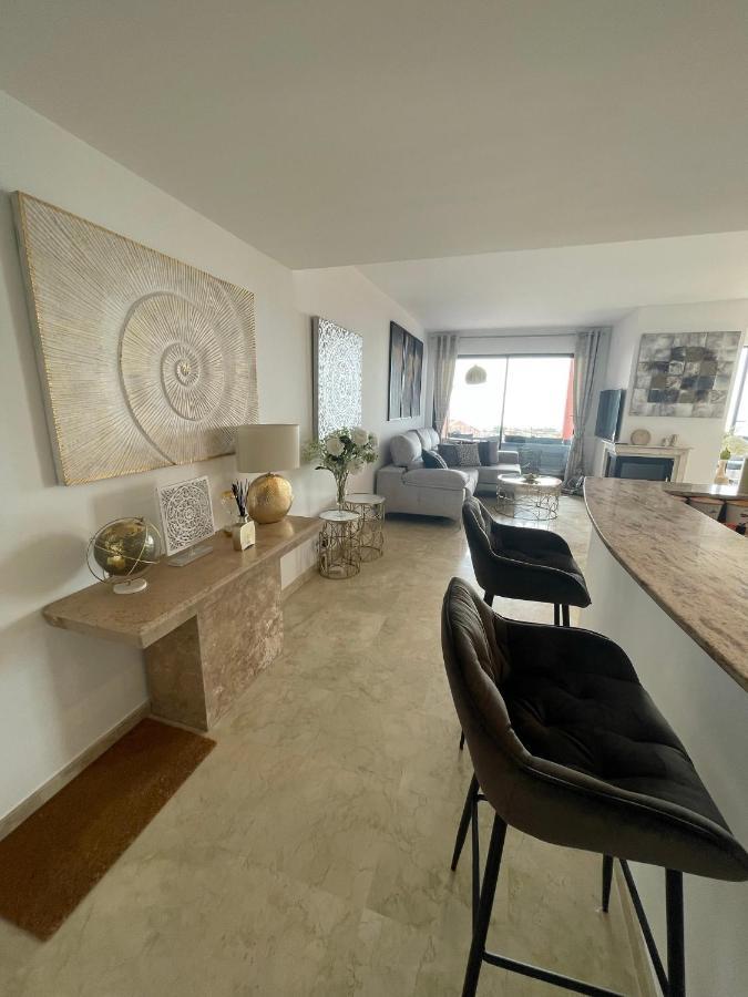 מיחאס Calahonda Luxury Apartment With A Stunning Sea View מראה חיצוני תמונה