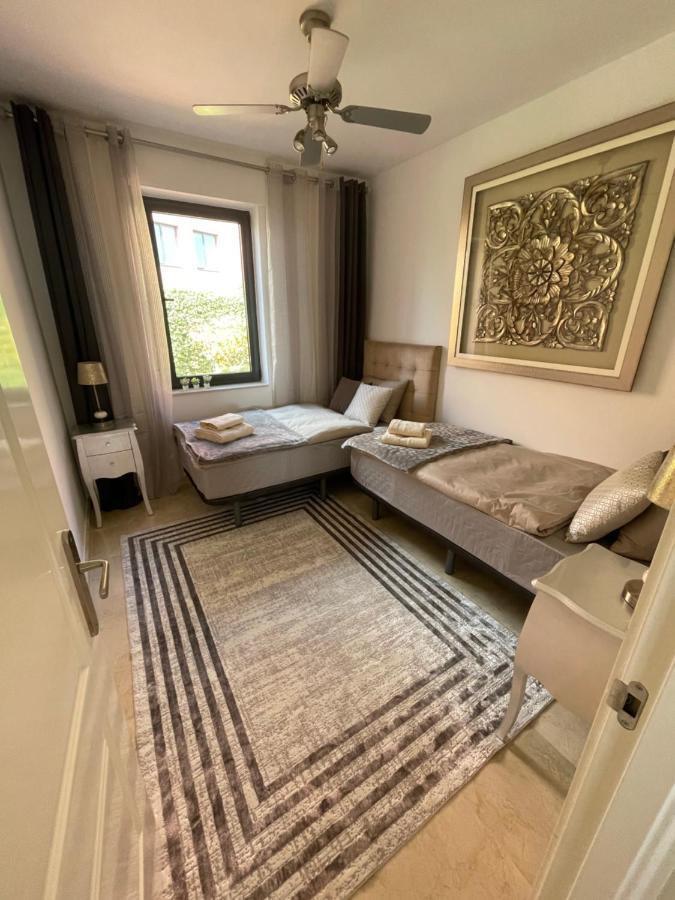 מיחאס Calahonda Luxury Apartment With A Stunning Sea View מראה חיצוני תמונה