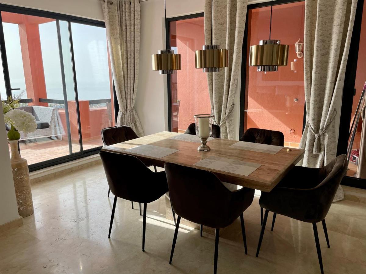 מיחאס Calahonda Luxury Apartment With A Stunning Sea View מראה חיצוני תמונה