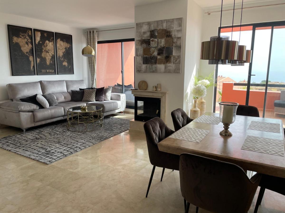 מיחאס Calahonda Luxury Apartment With A Stunning Sea View מראה חיצוני תמונה