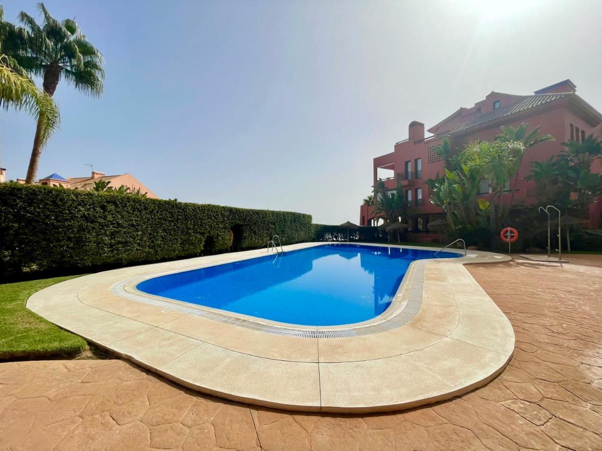 מיחאס Calahonda Luxury Apartment With A Stunning Sea View מראה חיצוני תמונה